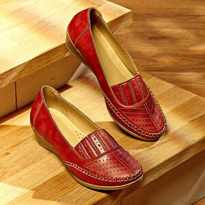 Női cipő Agnes - piros színben - Méretet 40